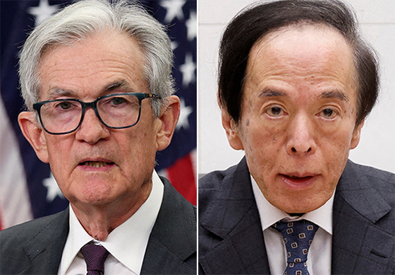 パウエル議長（左）と植田総裁。