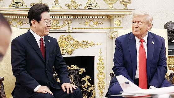 李在明（イ・ジェミョン）大統領は２５日（現地時間）、米ホワイトハウスでトランプ大統領と韓米首脳会談を行った。　キム・ヒョンドン記者
