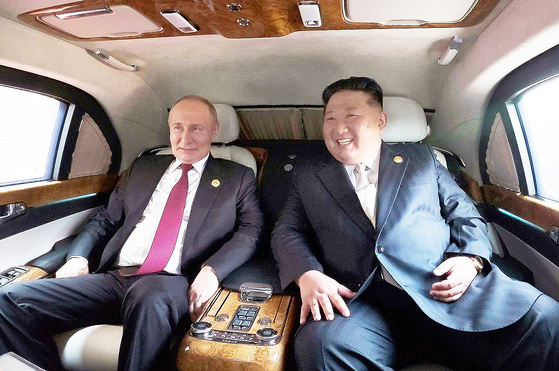 北朝鮮労働党機関紙の労働新聞は4日、金正恩党総秘書が3日に中国人民抗日戦争および反ファッショ戦争勝利（戦勝節） 80周年記念行事に出席し、ロシアのプーチン大統領と会談したと報道した。 ［労働新聞＝ニュース1］