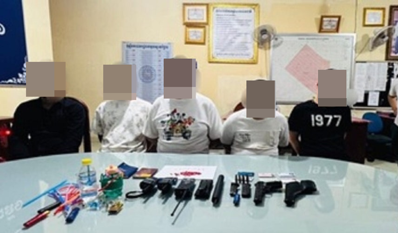 カンボジアのプノンペンで50代の韓国人男性を拉致した中国人4人とカンボジア人1人が警察に捕まった。 ［写真 カンボジア警察］