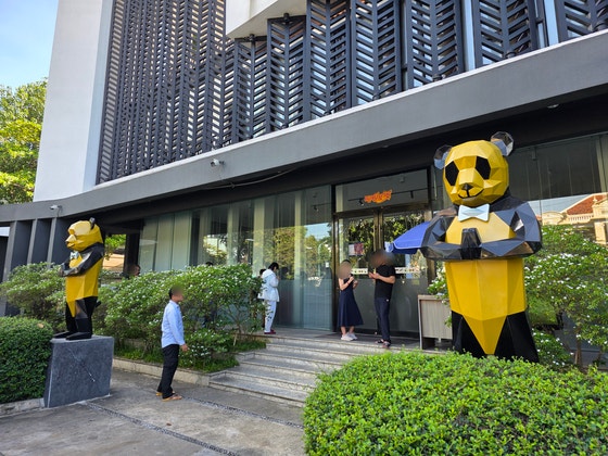 16日、カンボジアのプノンペンにあるフイオン銀行の前。最近、米国はこの銀行を犯罪組織の資金洗浄通路として注視している。 イ・ヨングン記者