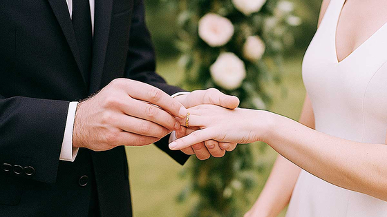 結婚イメージ。［中央フォト］