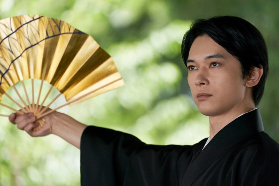 日本映画『国宝』は、歌舞伎で女形を演じる役者を題材にした作品だ。［写真 NEW］