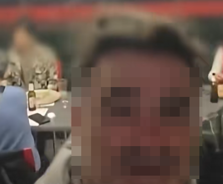   台湾の観光客をからかうイタリアのピザ店経営者 ［写真 sns］