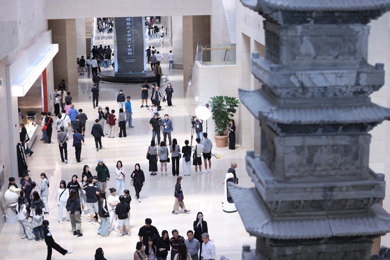 韓国国立中央博物館の10月17日の観覧客の様子。［聯合ニュース］