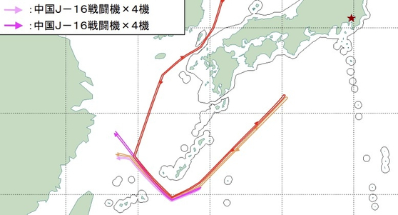 9日の中国とロシアの爆撃機の移動ルート。赤い星印が東京の位置。［写真 統合幕僚監部］