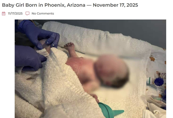 米国の代理母業者が公開した、中国人の親を持つ子女の出生の様子。［写真 業者ホームページ］