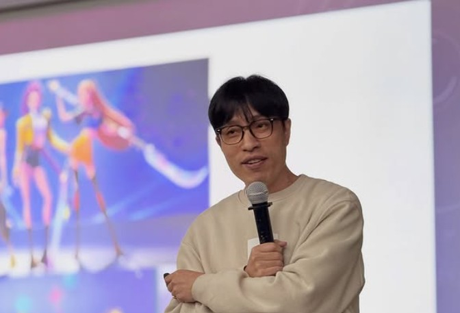 音楽評論家のキム・ヨンデ氏。［写真 インスタグラム］
