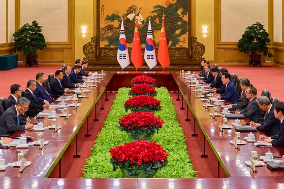 韓国の李在明（イ・ジェミョン）大統領と中国の習近平国家主席が5日、韓中首脳会談を行っている。李大統領はきょう（6日）、李強首相と会談する。チョン・ミンギュ記者