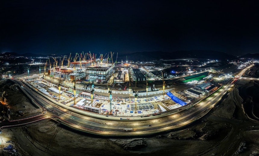 昨年12月30日に撮影された京畿道竜仁市処仁区のSKハイニックス半導体一般産業団地。来年5月の1基ファブ（Fab・半導体生産工場）稼働を目標に工程を急いでいる。 キム・ジョンフン記者