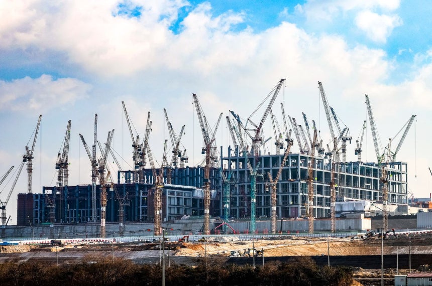 7日、京畿道竜仁市に造成中のSKハイニックス半導体一般産業団地。第1基ファブは来年5月の稼働を控えて「半導体湖南移転論」に巻き込まれた。 ウ・サンジョ記者