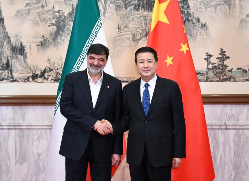 昨年9月、レバノン・ベイルートで開かれた、親イラン武装組織ヒズボラの指導者ハッサン・ナスララ師の1周忌式典に出席した、アリ・ラリジャニ・イラン国家安全保障最高評議会（SNSC）事務総長。［EPA＝聯合ニュース］