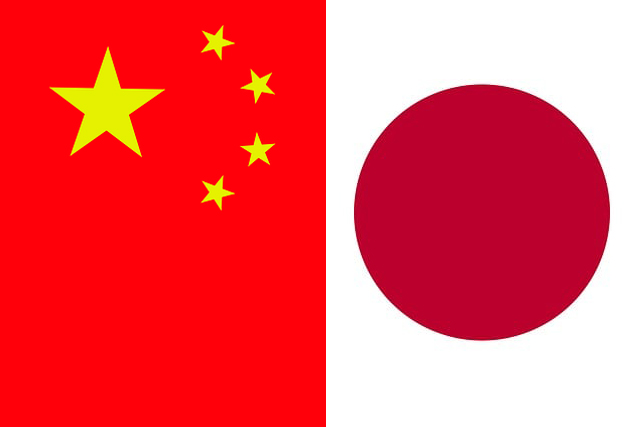 中国と日本の国旗