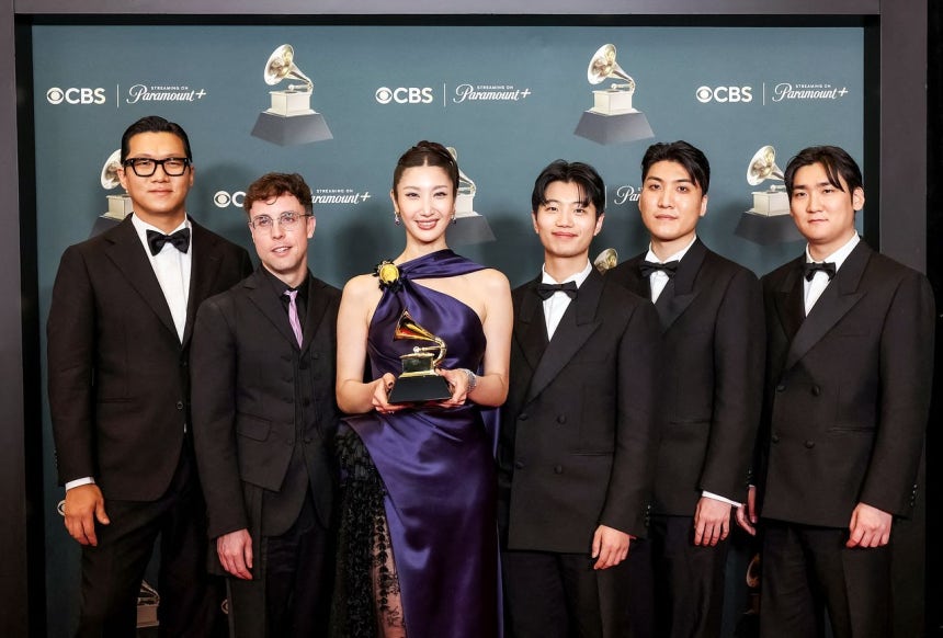   『KPOPガールズ！ デーモン・ハンターズ』主題歌『Golden』の作詞・作曲家たち。［AFP＝聯合ニュース］