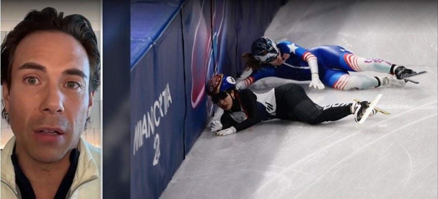 アントン・オーノ氏（左）と転倒場面の放送画面キャプチャー