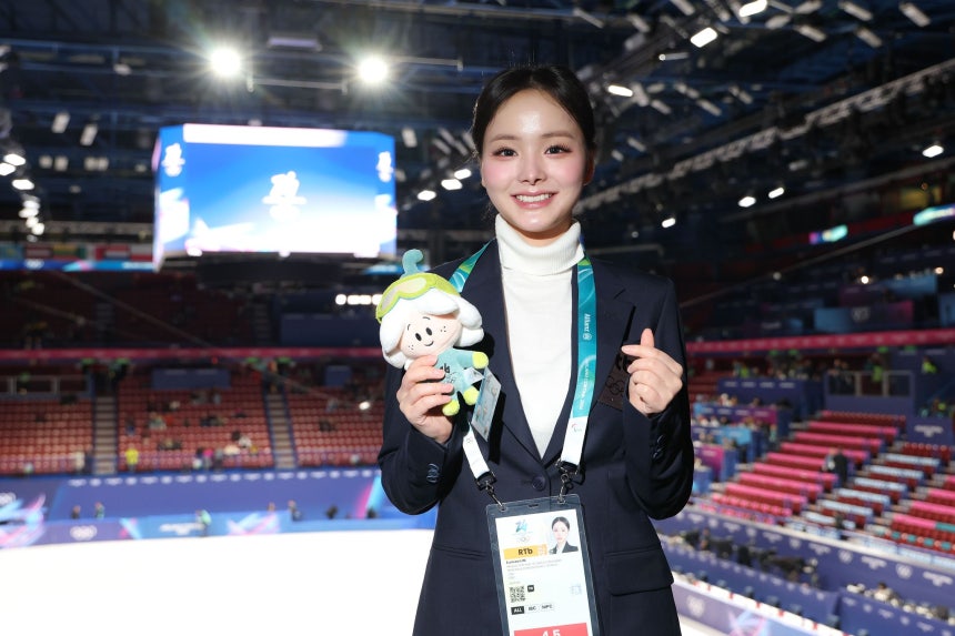 JTBCのフィギュア解説委員として大きな注目を集めているイム・ウンスは、「ポスト キム・ヨナ」と呼ばれたが、不可解な事故の影響で広げかけた翼をたたむことになった。キム・ジョンホ記者