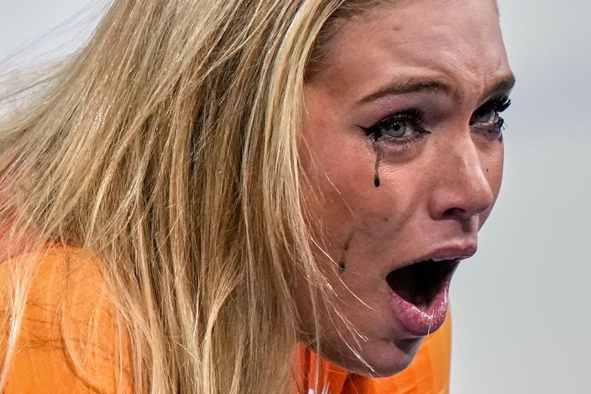   優勝直後に涙を流してアイメイクをにじませるレールダム。AP＝聯合ニュース