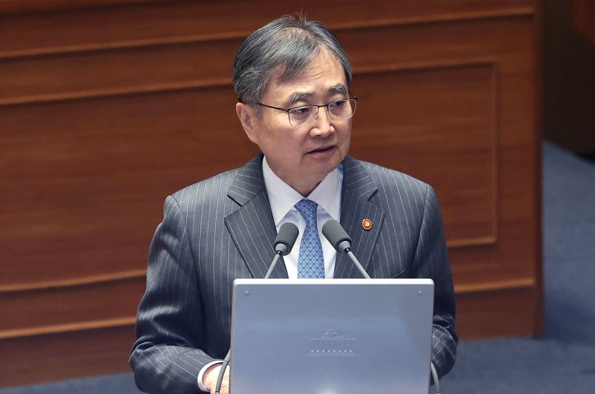 韓国外交部の趙顕長官。イム・ヒョンドン記者