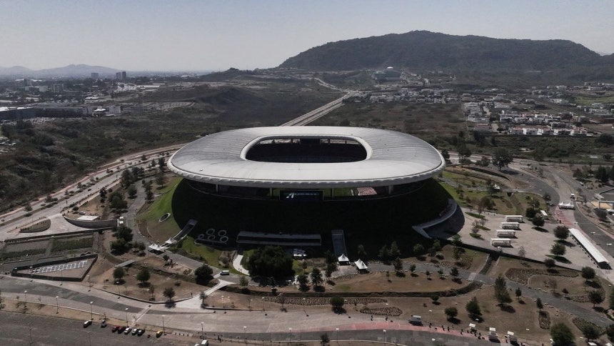 メキシコ・グアダラハラのアクロン・スタジアム。地域の混乱により騒然としている。［ロイター＝聯合ニュース］