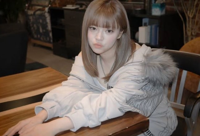  TWICEのジョンヨン［写真 SNS］