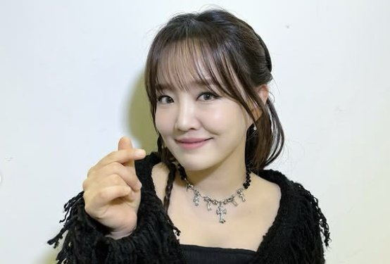 歌手ユンナ。［インスタグラム　キャプチャー］