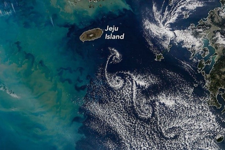 NASAが公開した済州カルマン渦列 ［NASA提供］