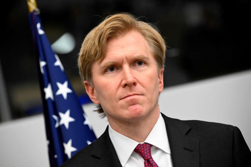 2月16日（現地時間）、北大西洋条約機構（NATO）国防相会議に出席したエルブリッジ・コルビー米戦争（国防）省政策次官。［AFP＝聯合ニュース］