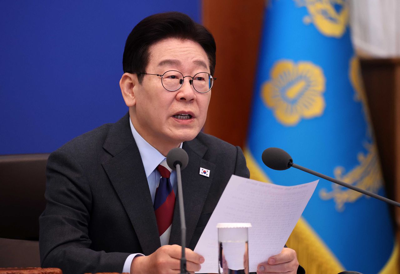 5日午前、青瓦台（チョンワデ）本館で開かれた第8回臨時閣議で発言する李在明（イ・ジェミョン）大統領。チョン・ミンギュ記者