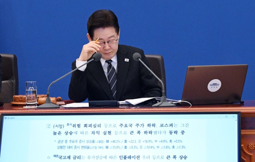 韓国の李在明（イ・ジェミョン）大統領が10日、青瓦台（チョンワデ、大統領府）で開かれた第9回国務会議を主宰している。