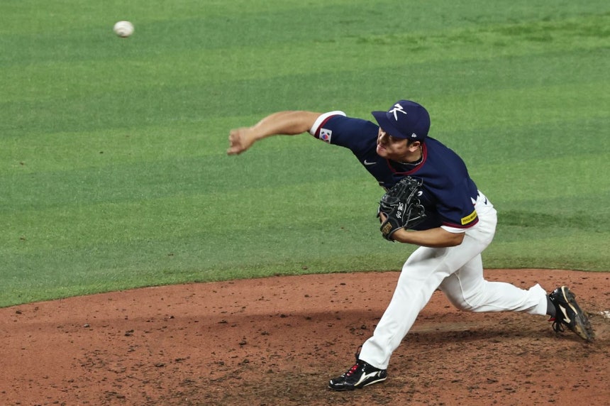 13日に米フロリダ州マイアミで行われたWBC準々決勝のドミニカ戦で6回裏にマウンドに上がった高佑錫が力投している。［写真 ニュース1］