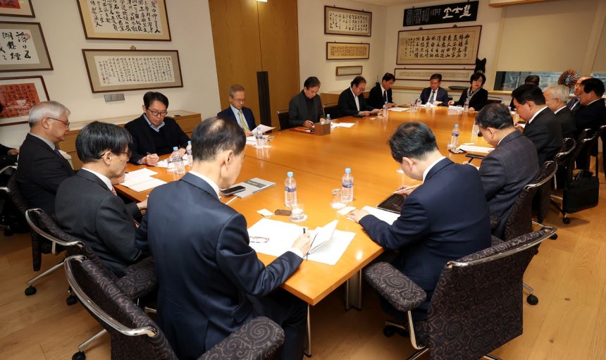 韓半島平和づくりは6日、ソウルHSBCビルで「イラン戦争の国際政治・経済衝撃診断」をテーマに会合を開き、戦争の行方の韓国が進むべき道について議論した。 チャン・ジンヨン記者