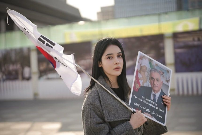 韓国でモデル・女優として活動する「ミスイラン」出身のホダ・ニクさん ［ニクさんのインスタグラム キャプチャー］