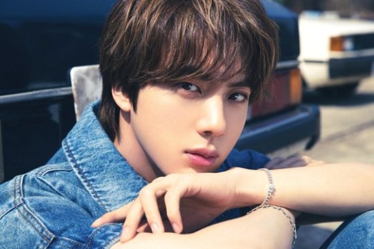 BTS（防弾少年団）のメンバー、JIN。［写真 BIG HIT MUSIC］