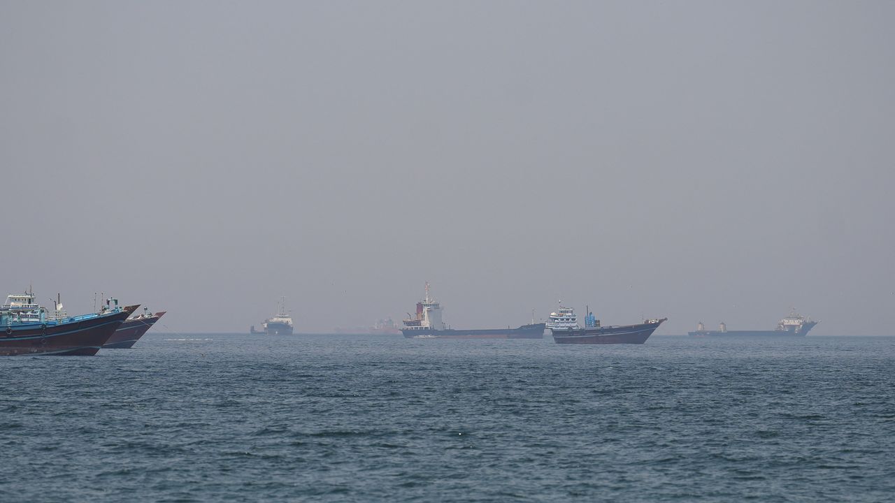   米国とイランの再交渉を控えた時点のホルムズ海峡の船舶。ロイター＝聯合ニュース