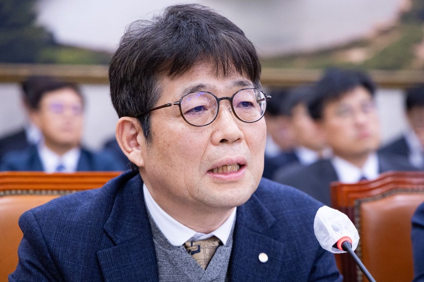 韓国銀行の柳相大（ユ・サンデ）副総裁が昨年10月30日、ソウル汝矣島（ヨイド）の国会で開かれた農林畜産食品海洋水産委員会の海洋水産部などに対する国政監査に証人として出席し、議員の質疑に答えている。ニュース1