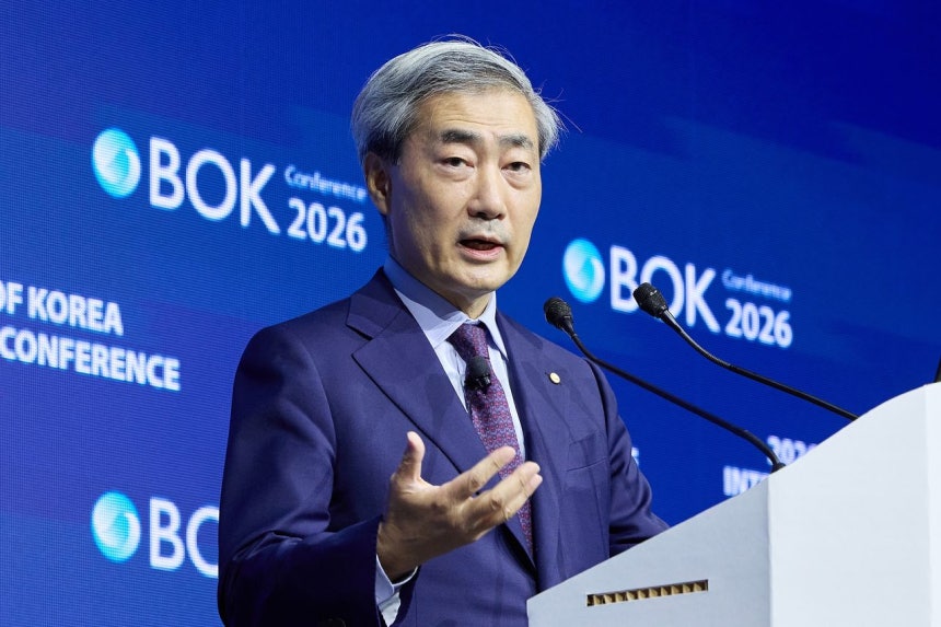 韓国銀行の申鉉松総裁が1日、韓国銀行で開かれた国際カンファレンスで開会あいさつをしている。［写真 韓国銀行］