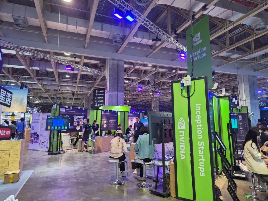 米中対立の中でも、エヌビディア（NVIDIA）は中国のスタートアップを育成している。自社のエコシステムに取り込むためだ。エヌビディアのスタートアップ育成プログラム「インセプション（Inception）」に参加した中国のスタートアップが、27～30日に中国・マカオで開かれた技術博覧会「ビヨンド・エキスポ（BEYOND EXPO）」にブースを設けた様子。マカオ＝ソ・ユジン記者