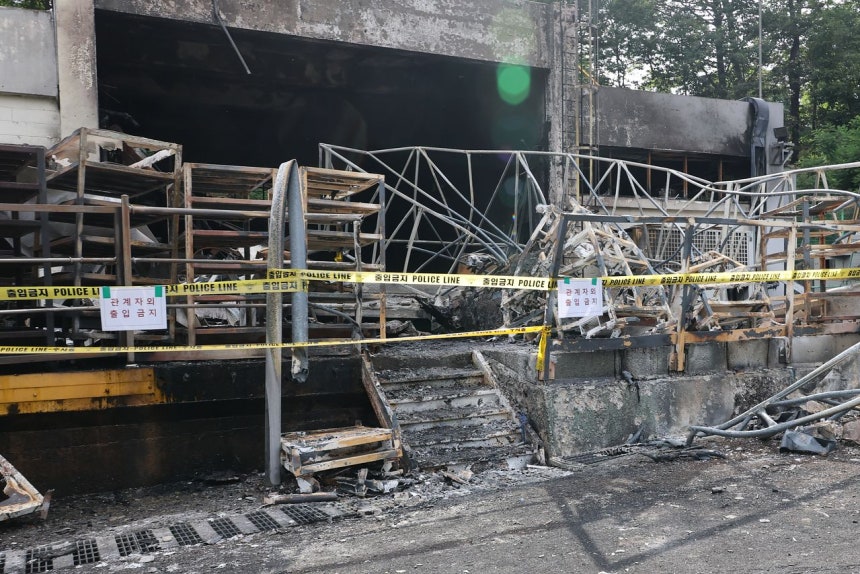 1日、大田市儒城区のハンファエアロスペース工場で爆発事故が発生し、5人が死亡、2人がやけどを負って病院に搬送された。 ［聯合ニュース］