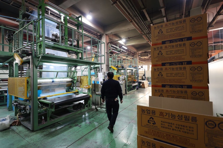 非情報技術（IT）製造業と内需は依然として低迷から抜け出せておらず、産業エコシステムが揺らぐ兆候が各所で感知されている。