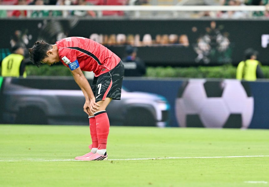 北中米W杯のチェコ戦でシュートを外して悔しがる韓国代表の孫興慜（ソン・フンミン） カン・ジョンヒョン記者