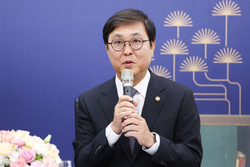 崔輝永（チェ・フィヨン）文化体育観光部長官。聯合ニュース