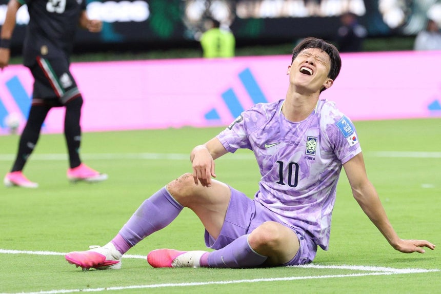 北中米ワールドカップ（W杯）グループリーグ突破の行方を左右する南アフリカ共和国戦で、李在成（イ・ジェソン）を先発から外したことは致命的な采配ミスだったとの指摘がサッカー界から出ている。カン・ジョンヒョン記者