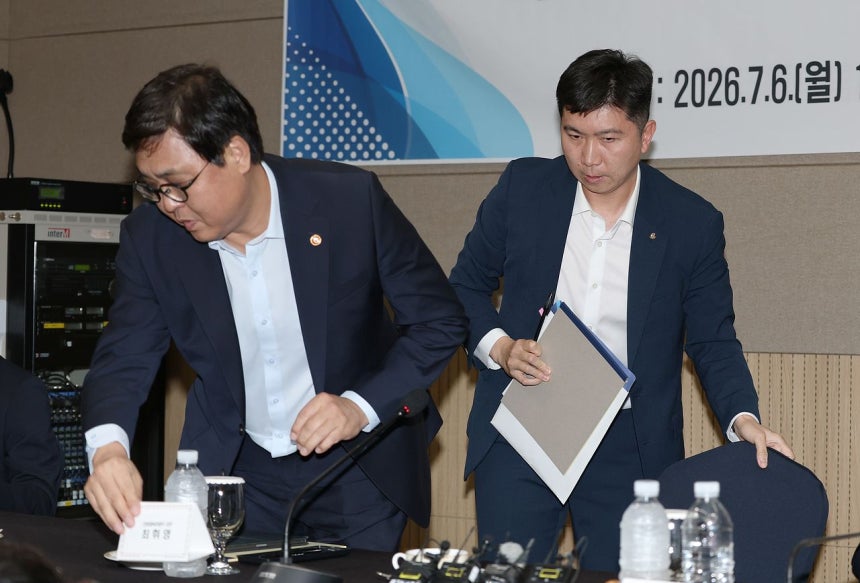 6日に開かれたKサッカー革新委員会の初会議。サッカー協会のガバナンス改善案が重点的に議論された。 カン・ジョンヒョン記者