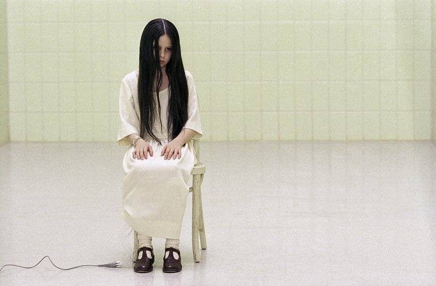 米リメイク版映画『リング』で貞子役を演じた当時のデイヴィ・チェイスさん。［写真 映画『リング』スチールカット］
