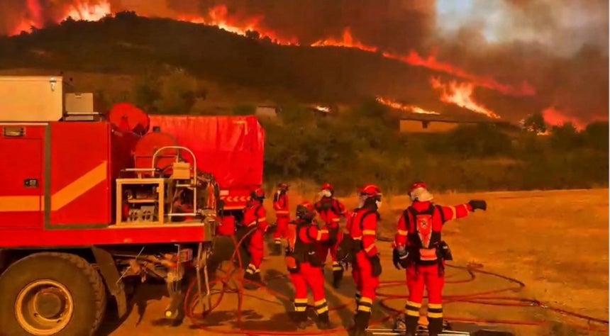 スペインで発生した山火事。［AFP＝聯合ニュース］