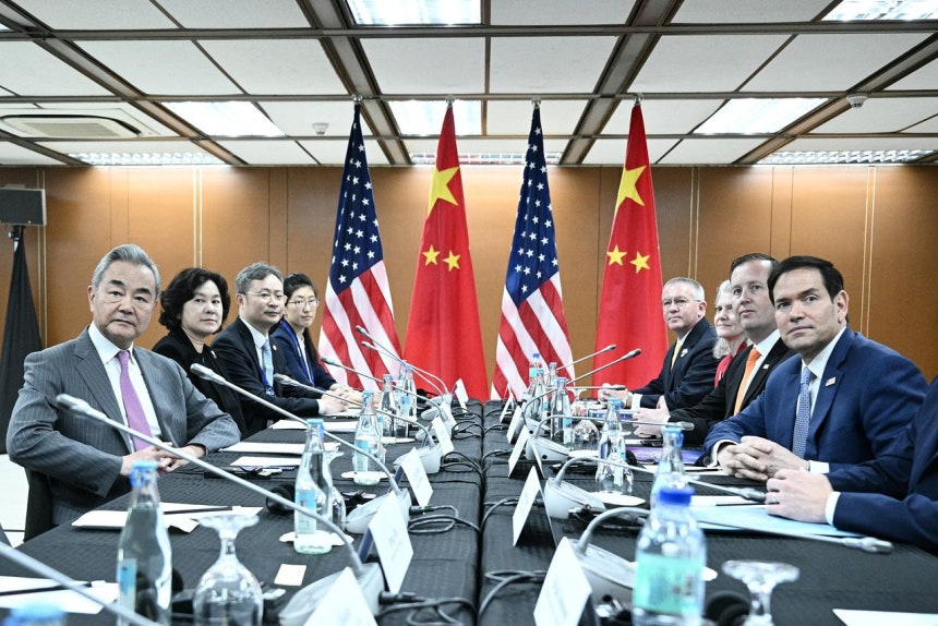 ルビオ米国務長官が22日にマニラで王毅中国外相と会談し、9月の習近平国家主席の米国訪問などの懸案を協議した。［写真 ロイター＝聯合ニュース］