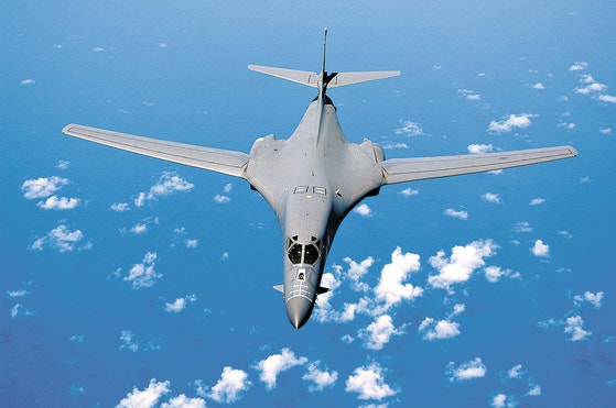 「死の白鳥」と呼ばれる超音速戦略爆撃機「B－1」。聯合ニュース