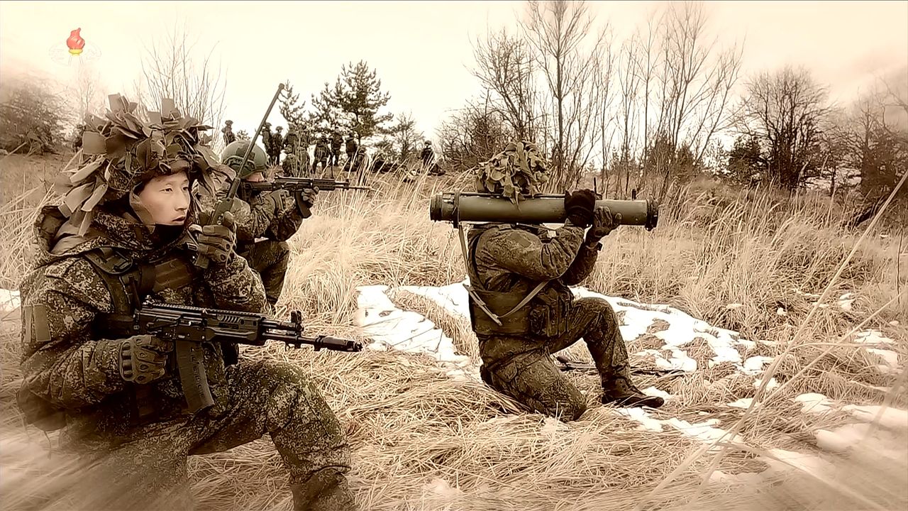   北朝鮮・朝鮮中央テレビが公開したウクライナ戦争に参戦した北朝鮮軍の戦闘映像。聯合ニュース