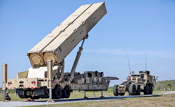 米国陸軍第1多領域任務部隊（MDTF）に配置された長距離極超音速武器（LRHW）ダークイーグル。［写真 米陸軍］