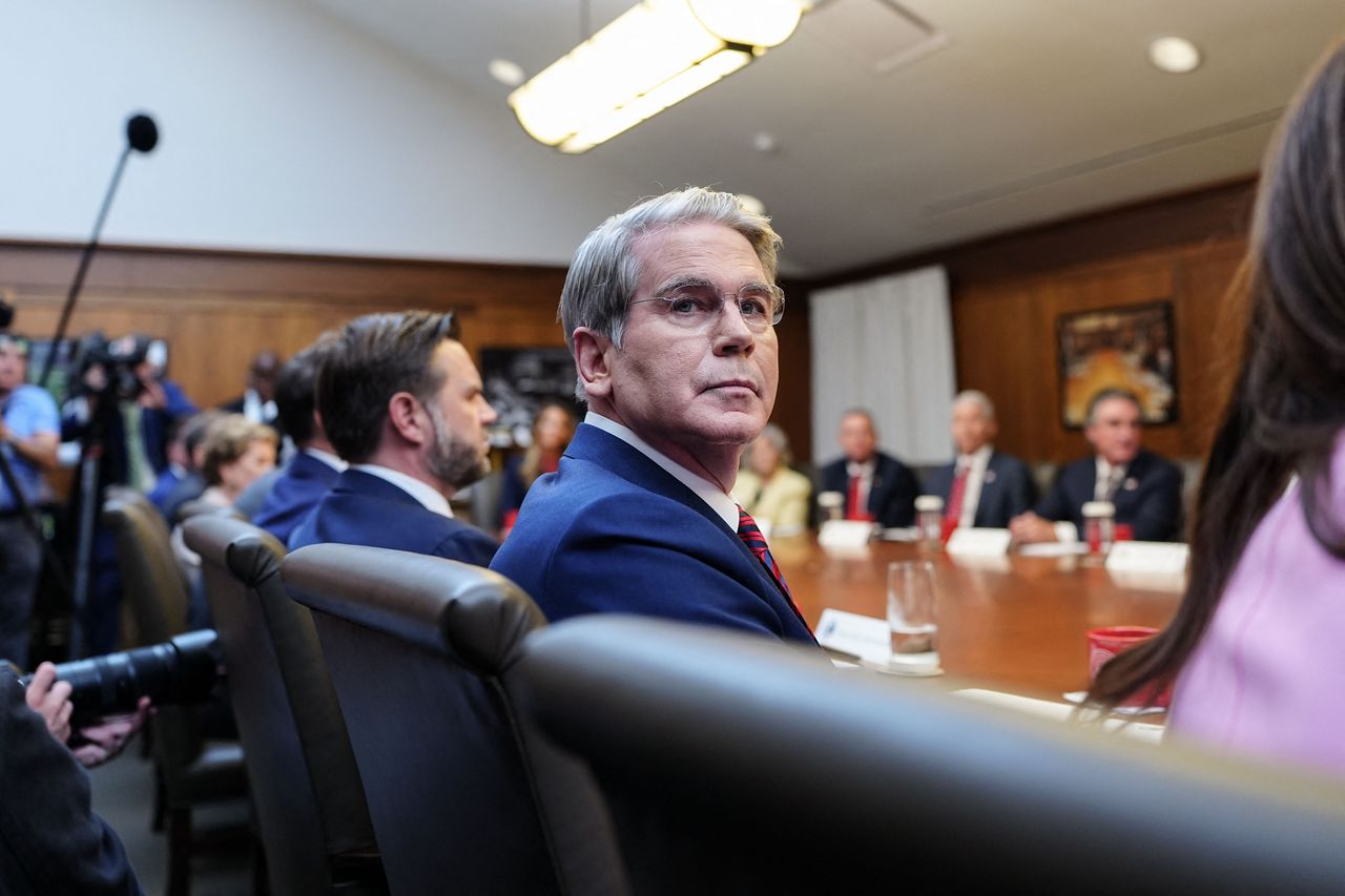  閣議に参加したベッセント米財務長官。［写真 AFP＝聯合ニュース］